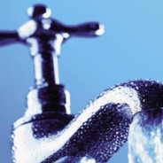 Se la finanza si beve l’acqua