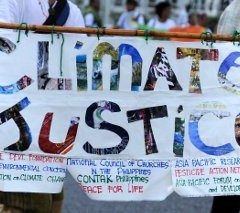 [:en]For a Critique of Carbon Trading Dogma[:]