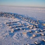 Vivere sul fronte del cambiamento climatico, su un’isola che scompare