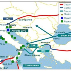 Crolla il consumo di gas in Italia ma arrivano nuovi gasdotti e grandi impatti. Perché?