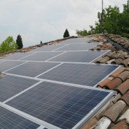 Investimenti in rinnovabili in forte calo in Italia, più importanza a petrolio e gas